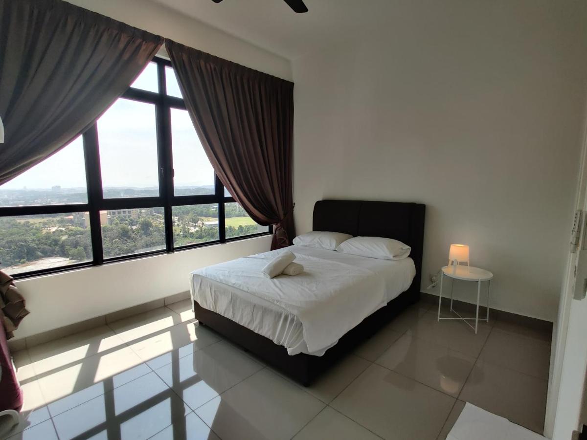 Putrajaya Conezion Residence Ioi City Mall Serdang Exterior photo